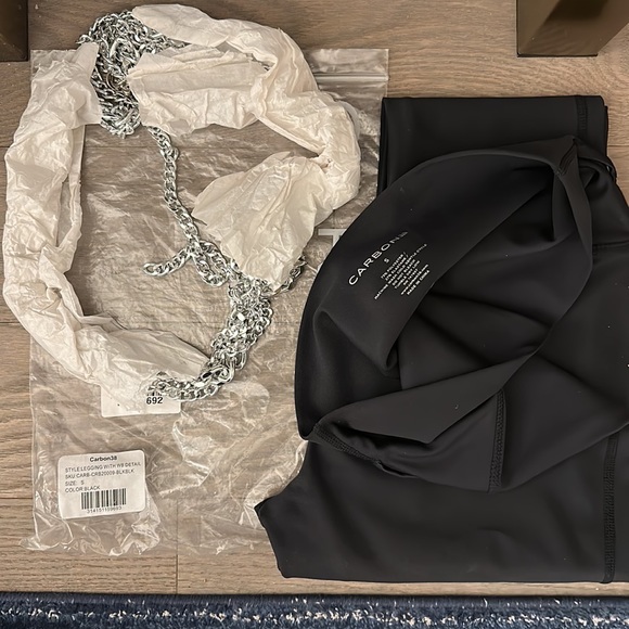 Carbon38 High Rise Full Length Legging With Chain Belt - Black - Small *RARE* - Picture 3 of 3